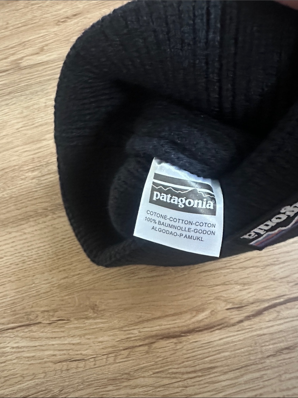 Patagonia hats - Picture 3 of 3